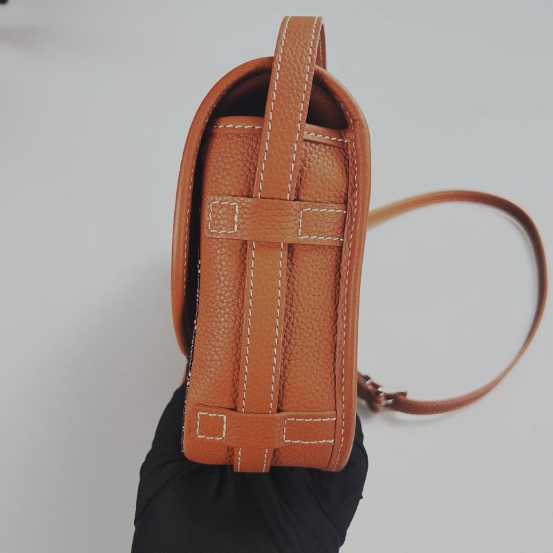 GOYARD   焦糖色經典老花馬鞍包-3