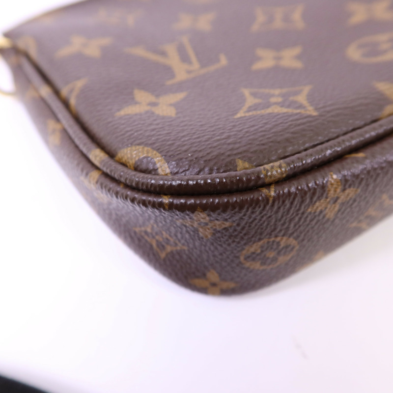 LOUIS VUITTON Monogram Multi Pochette Accessoires金扣肩背袋-26