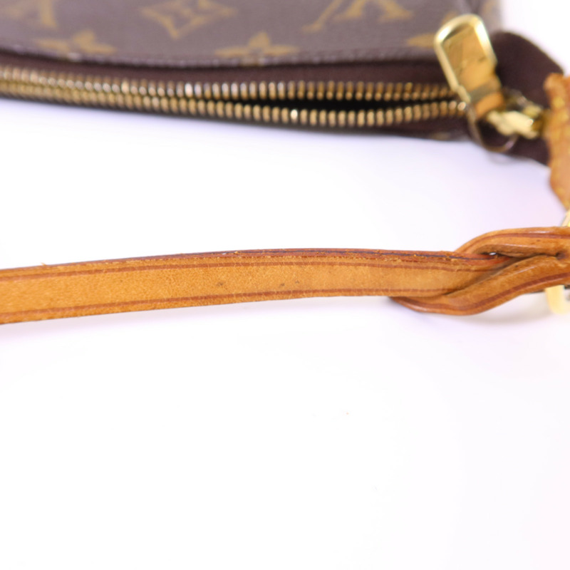 LOUIS VUITTON Monogram Pochette Accessoires金扣手挽袋棕色-16