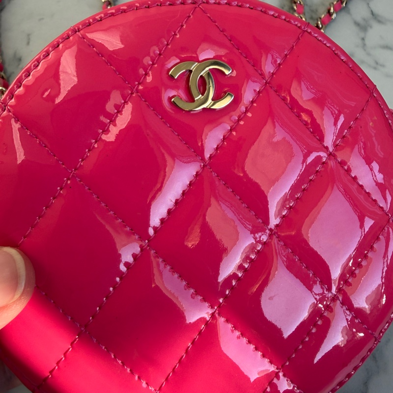 Chanel 桃粉色漆皮圓餅鏈包❣️可愛第一名-14