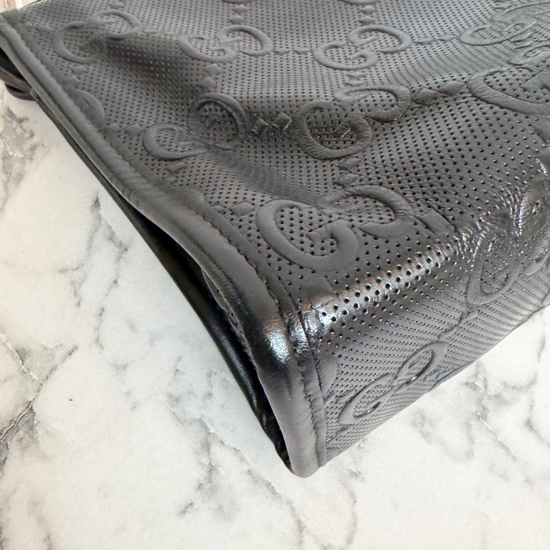 Gucci 黑色壓紋手拿包💙-19