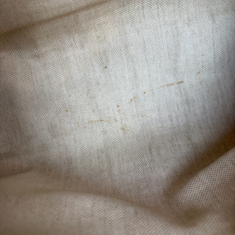 Gucci 黑色壓紋手拿包💙-23