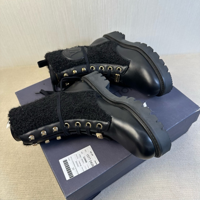 全新 LV 路易威登 黑色 皮革 羊毛 拼接 短靴 尺碼:36-2