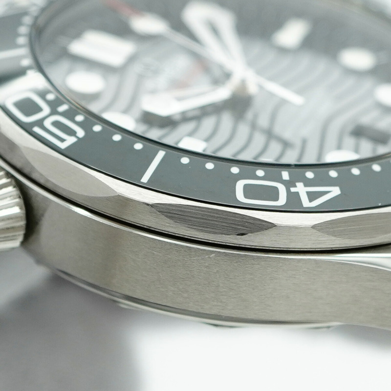 歐米茄海馬系列 210.30.42.20.01.001 黑色錶盤男士腕錶-7