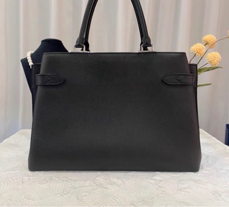 LV Lockme Day 黑色全皮手提肩背包31*24*16 99新配件塵袋-5