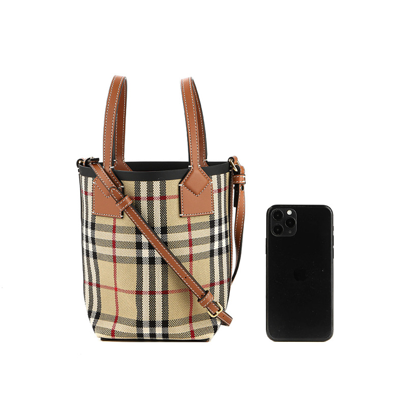 BURBERRY 24SS 女士迷你倫敦手提包-17