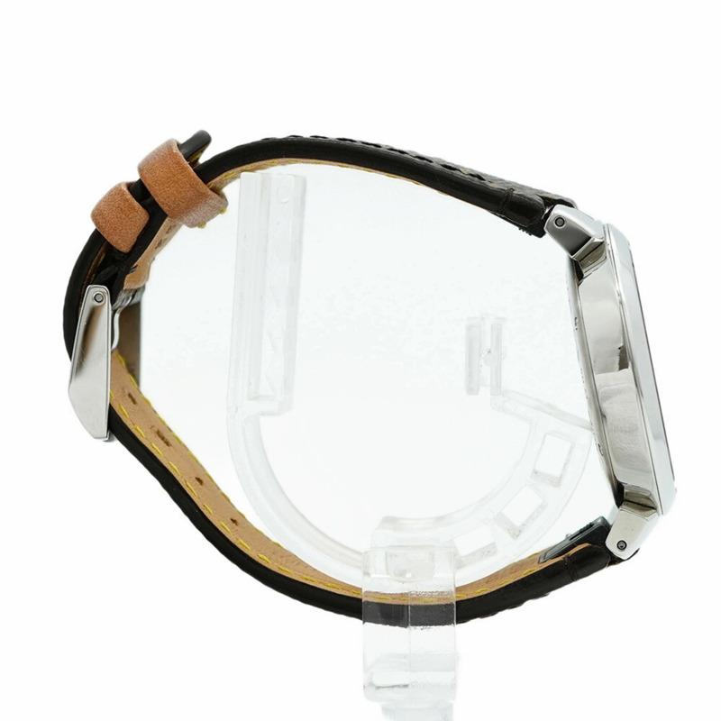 路易威登 Tambour Q13MJ 銀色錶盤小姐腕錶-10