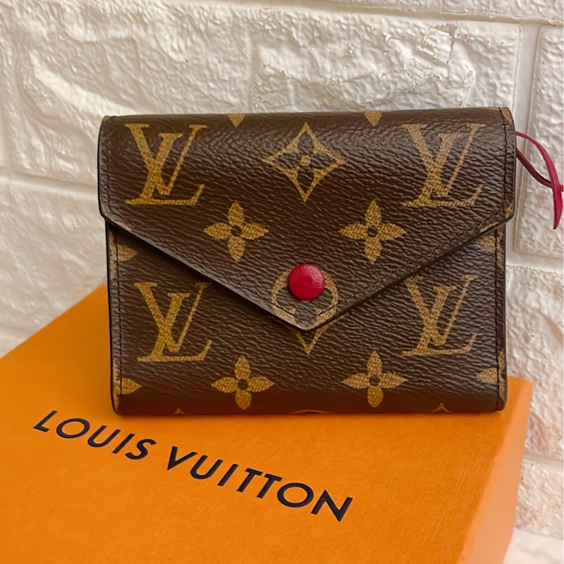全新閒置✨ LV Victorine系列經典Monogram老花三折短夾零錢袋短夾豆豆款-0