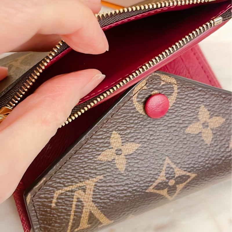 全新閒置✨ LV Victorine系列經典Monogram老花三折短夾零錢袋短夾豆豆款-1