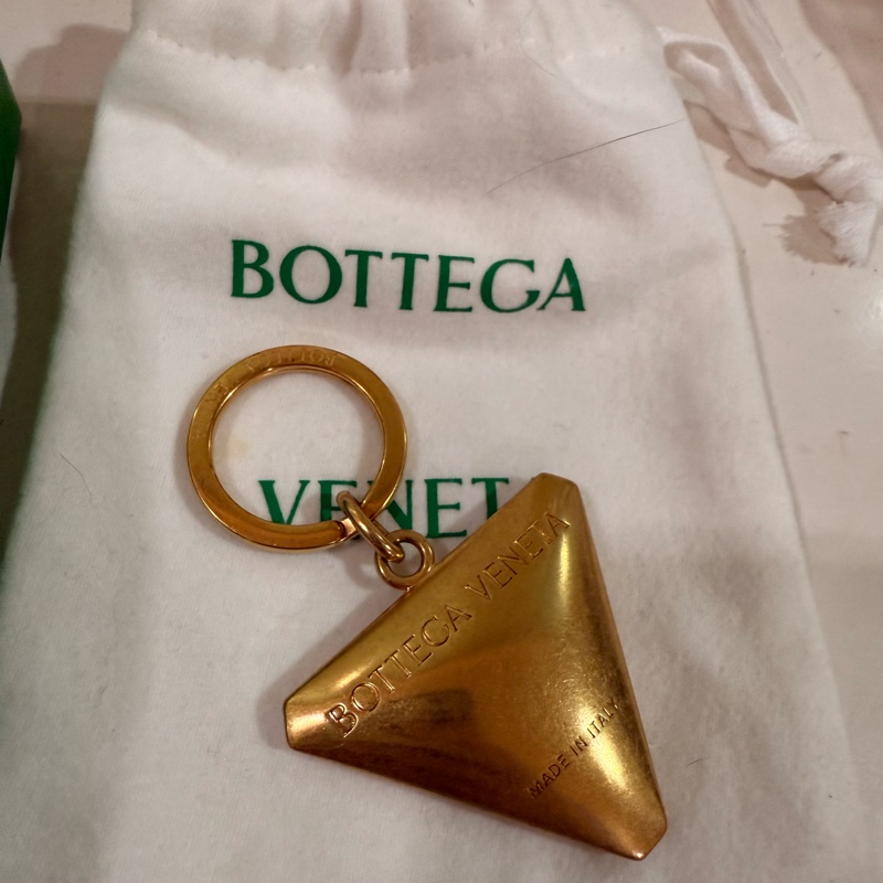 Bottega Veneta BV經典三角 厚實 鑰匙圈-3