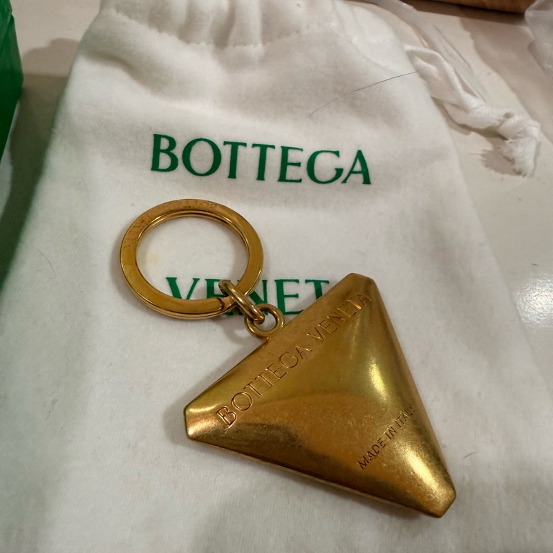 Bottega Veneta BV經典三角 厚實 鑰匙圈-5