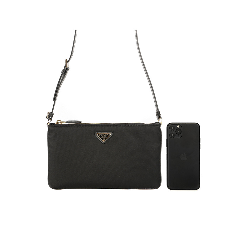 PRADA 24FW 女士尼龍斜背包-19