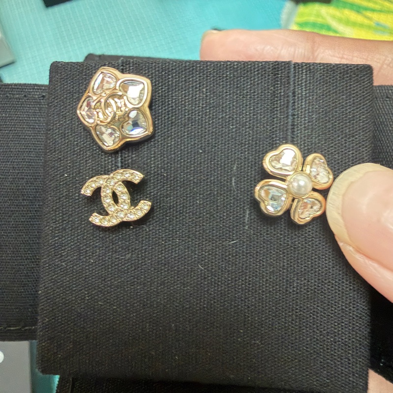 香奈兒。25B三件組小耳環。-4