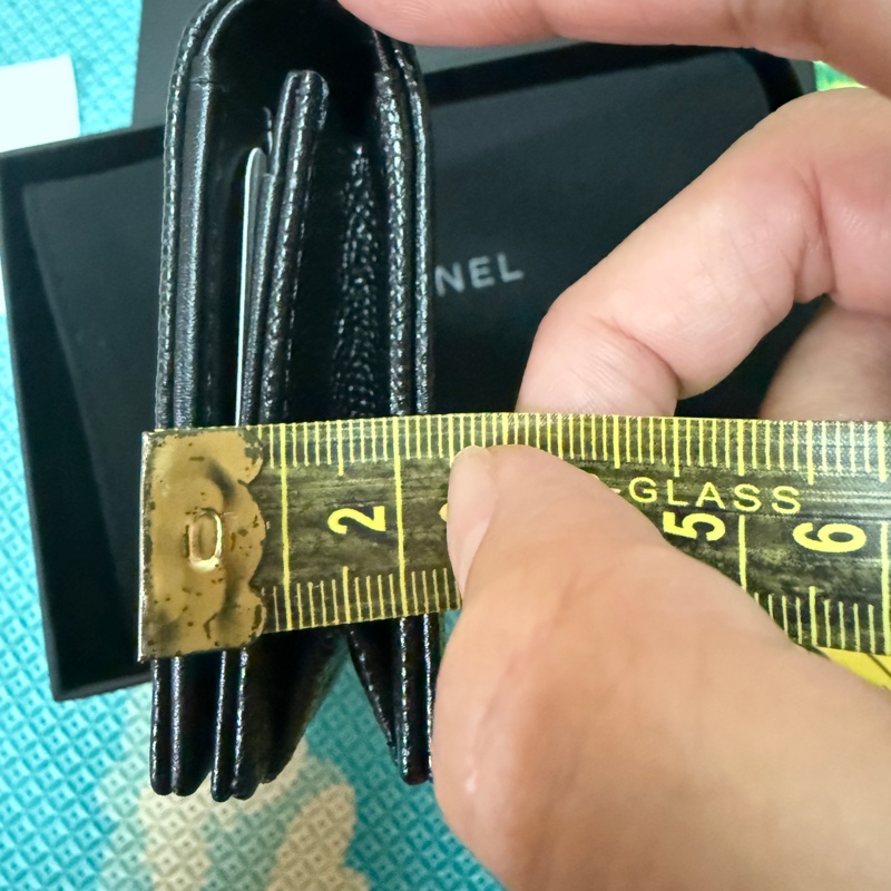 香奈兒。25A復古魚子醬卡包-1