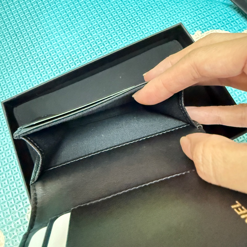 香奈兒。25A復古魚子醬卡包-7