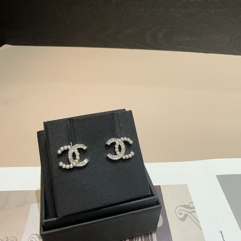 Chanel 雙C水鑽拼珍珠針式耳環-0