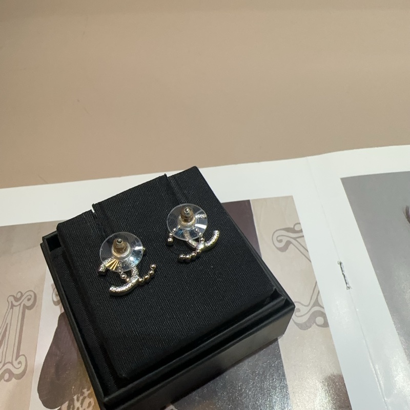 Chanel 雙C水鑽拼珍珠針式耳環-4