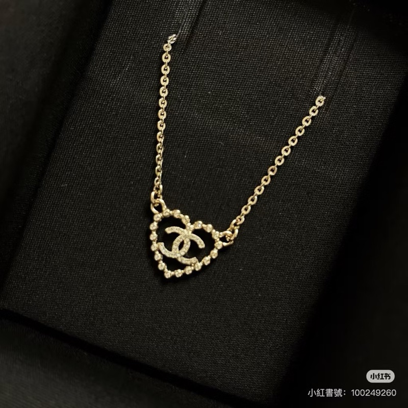 香奈兒。25p。愛心項鍊-0