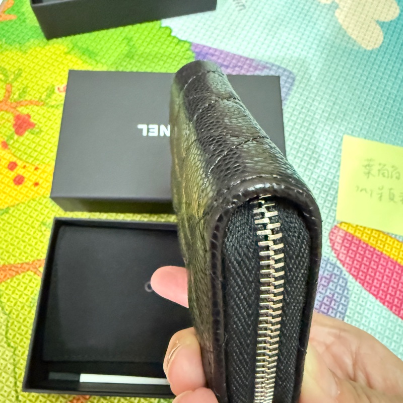 香奈兒。ㄇ字黑銀零錢包-3