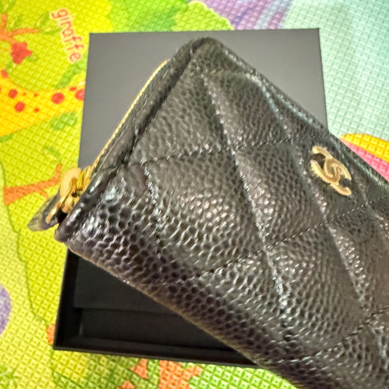 香奈兒。ㄇ字黑金零錢包-2