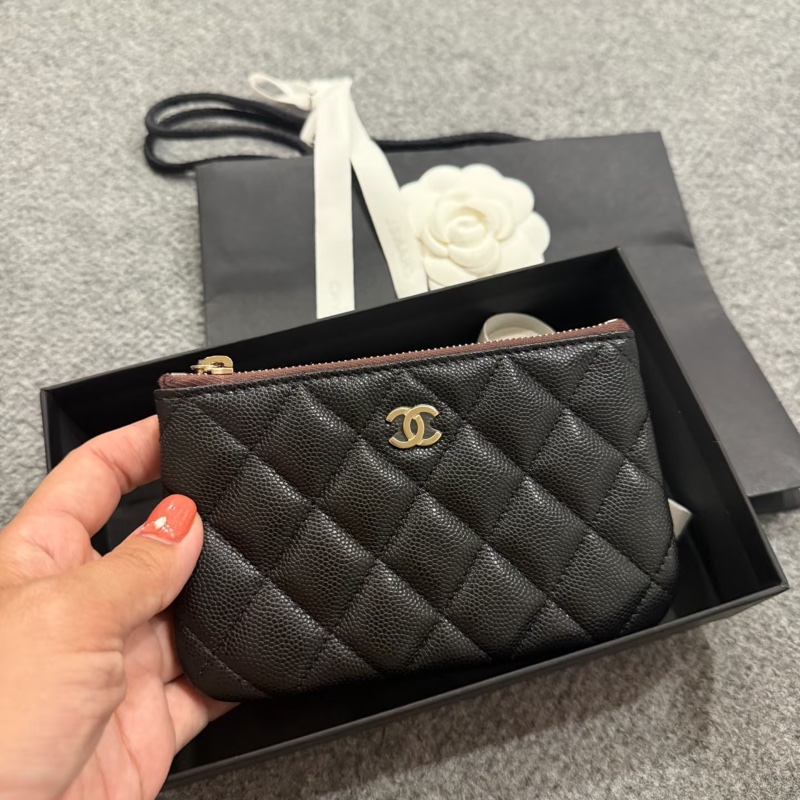 Chanel。一字拉鏈卡包。黑金荔枝皮-0