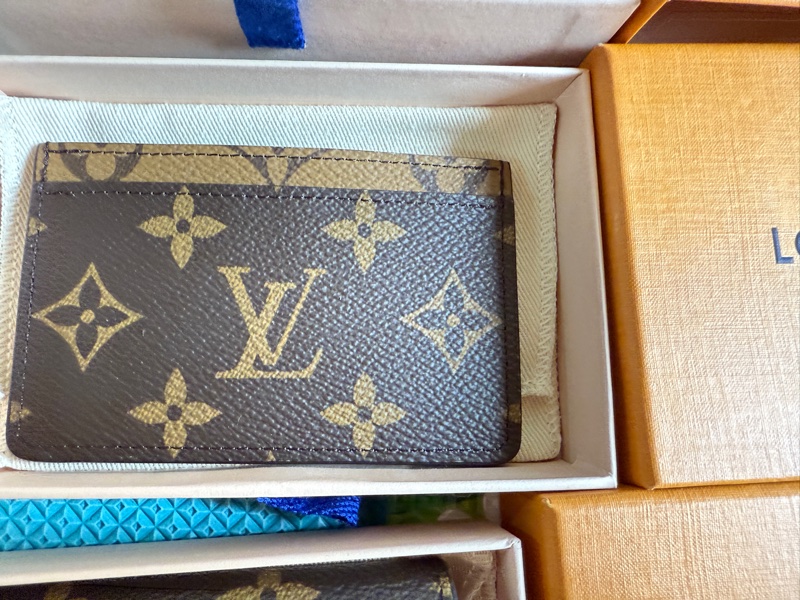 LV雙色名片夾。卡片套。-5