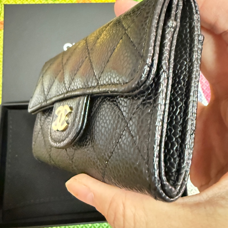 Chanel。黑金短卡夾。零錢包荔枝皮。-3