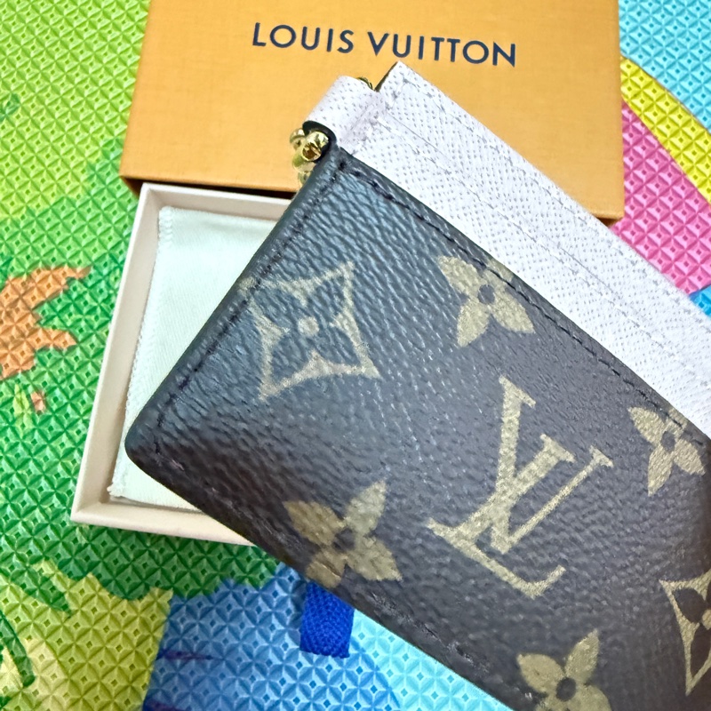 LV。名片夾。老花櫻花粉雙色。-5