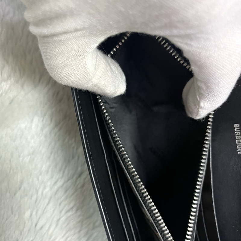 BURBERRY #防刮經典色掀蓋長夾-13