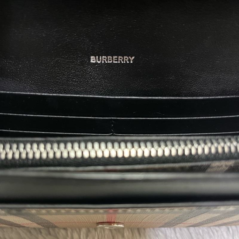 BURBERRY #防刮經典色掀蓋長夾-15