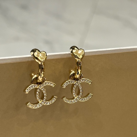 Chanel 23P愛心雙C吊墜耳環 金色