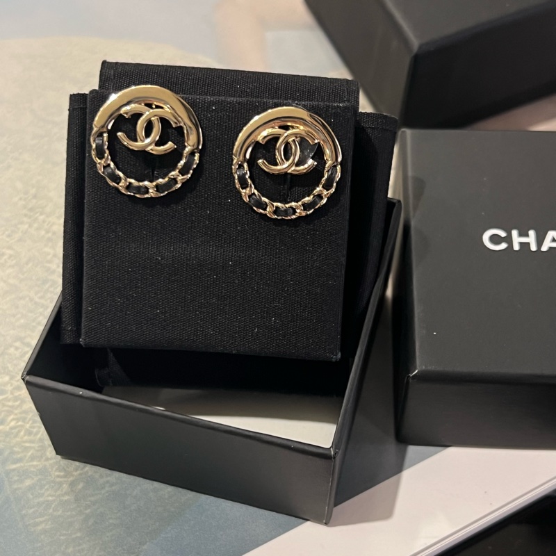 Chanel 22P 皮穿練耳環金色-4