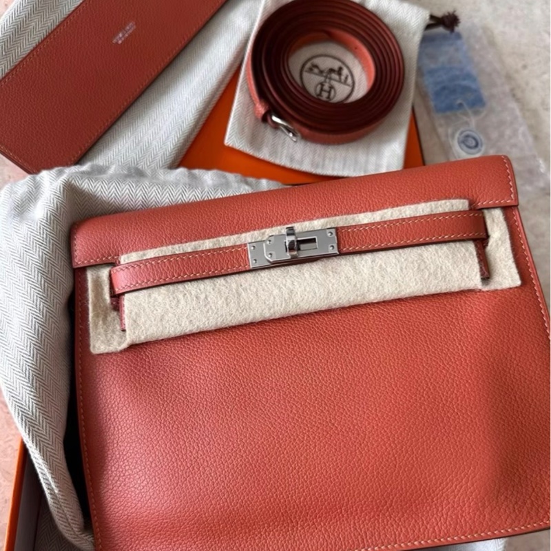 愛馬仕 kelly danse J9 內拼 T5 銀扣 Y刻,evercolor皮, 全新未使用,很適合秋冬的顏-0