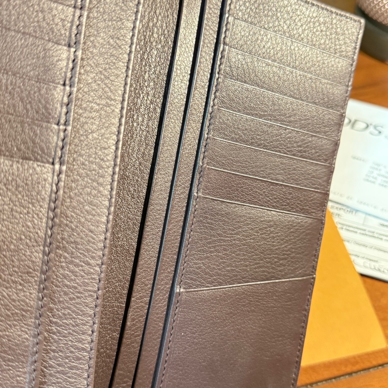 TOD’S 真鱷魚皮（腹部）長夾-12