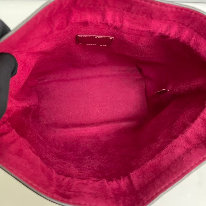 LV路易威登NOE老花收納袋福袋 手拿包-8