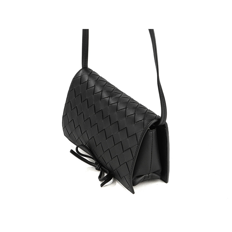 BOTTEGA VENETA 25SS 女士斜背包-5