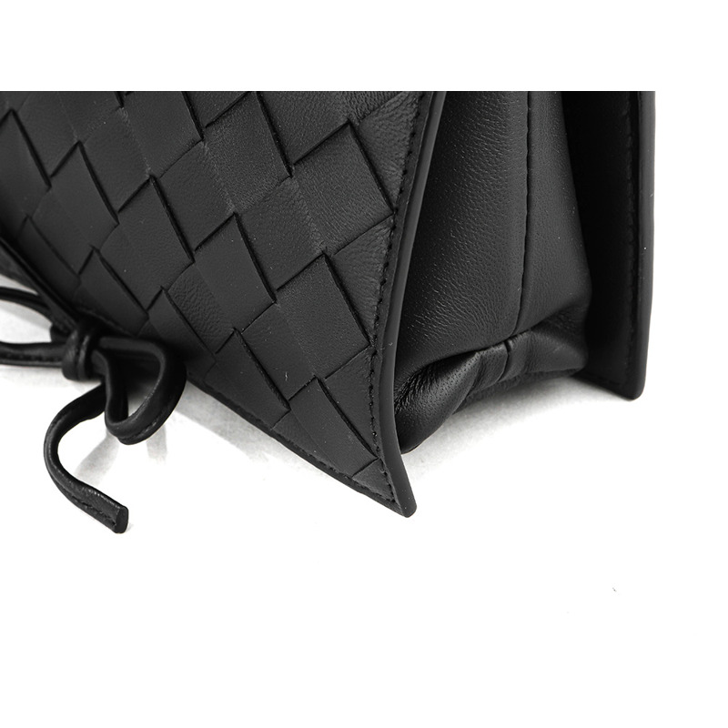 BOTTEGA VENETA 25SS 女士斜背包-12