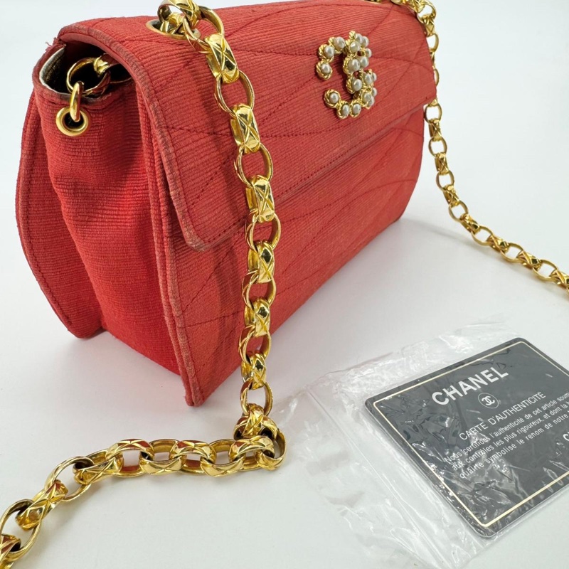 Chanel Vintage 91-94 Fabric Red & Imitation Pearl CC Mark Gold Chain Shoulder Bag-3