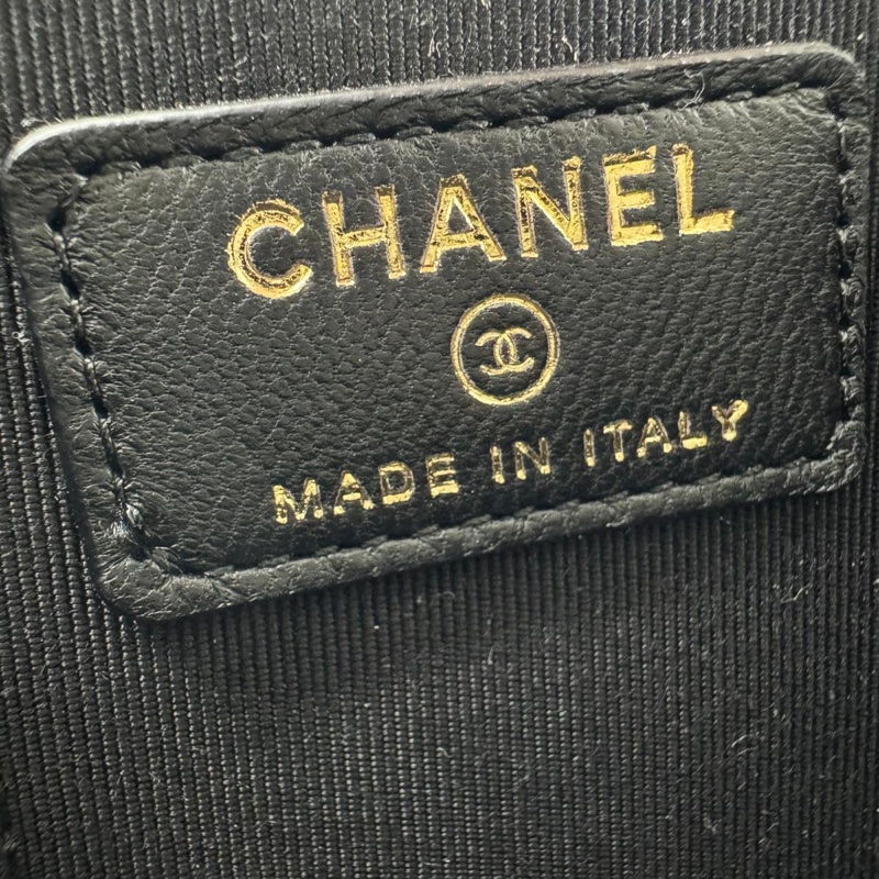 Chanel 2021 Crochet Black Mini Vanity Case with Gold Hardware-11