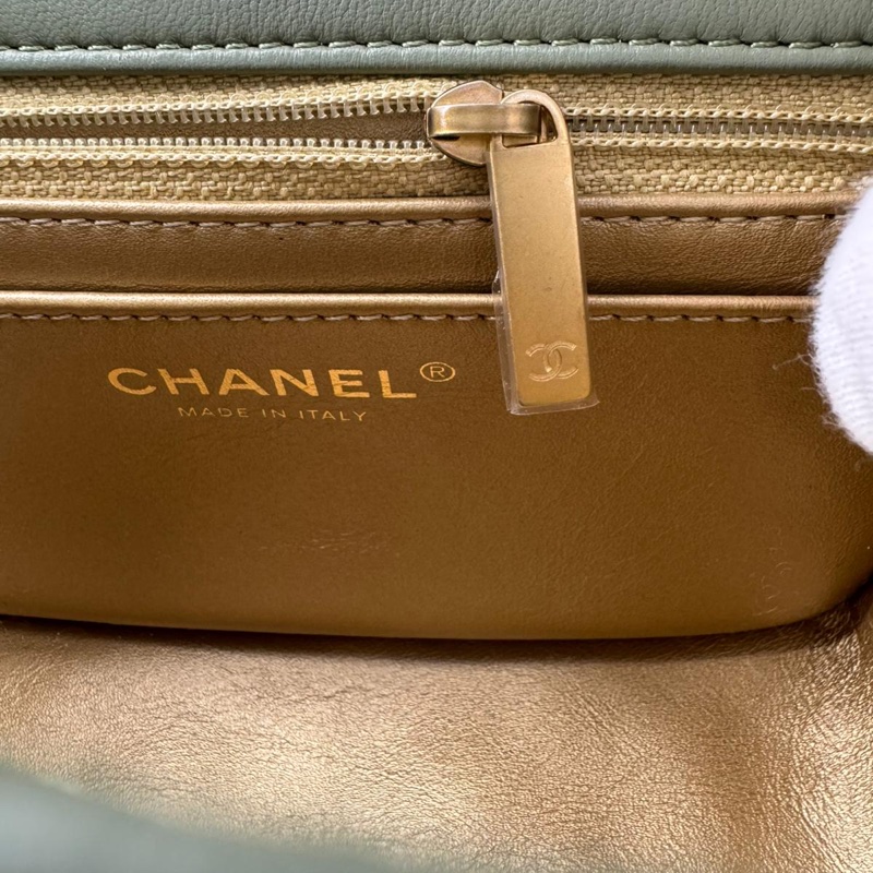 Chanel 21B Lambskin Pearl Crush Olive Green Mini Rectangular Flap Bag with Gold Hardware-8