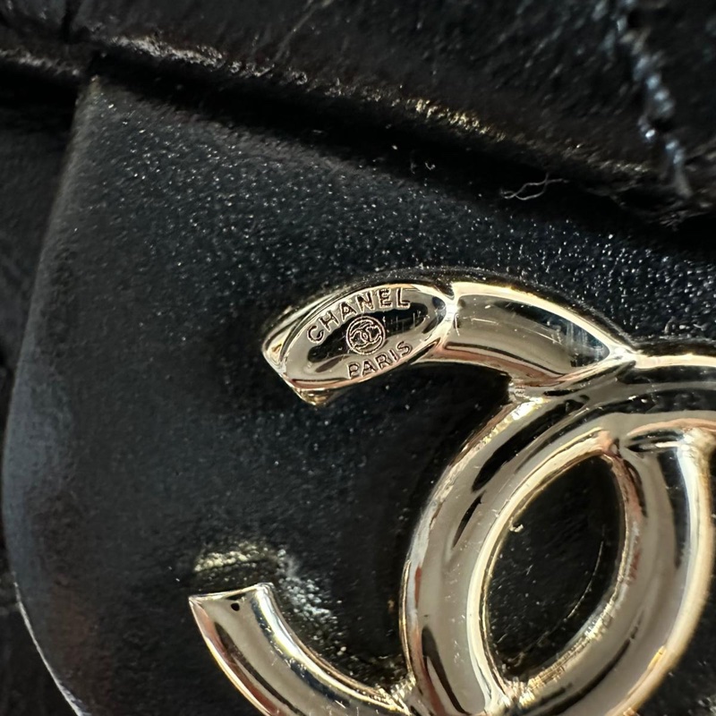 Chanel 22C Shiny Calfskin Black Quilted Small Duma Pockets Drawstring Backpack-15