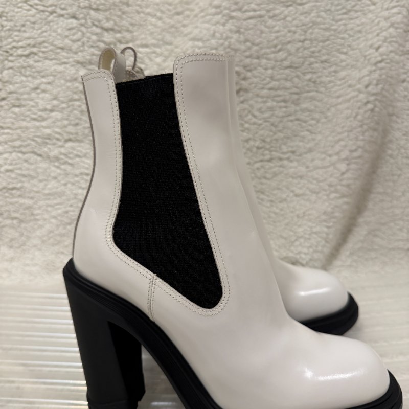 Alexander McQueen Leather Heeled Chelsea Boot 切爾西靴 靴子 37號 99新配件塵袋-1