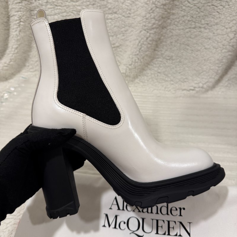 Alexander McQueen Leather Heeled Chelsea Boot 切爾西靴 靴子 37號 99新配件塵袋-4