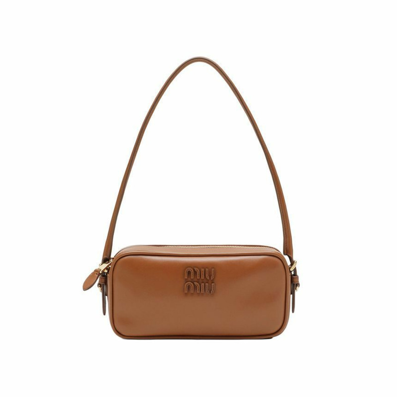 MIU MIU 皮革Logo手拿包肩背包 干邑色 26SS 5NE024 AF8W F0046-0