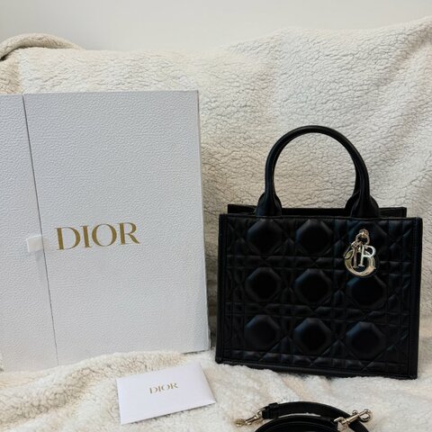 Dior Small Book Tote 黛妃托特包 99新配件盒子
