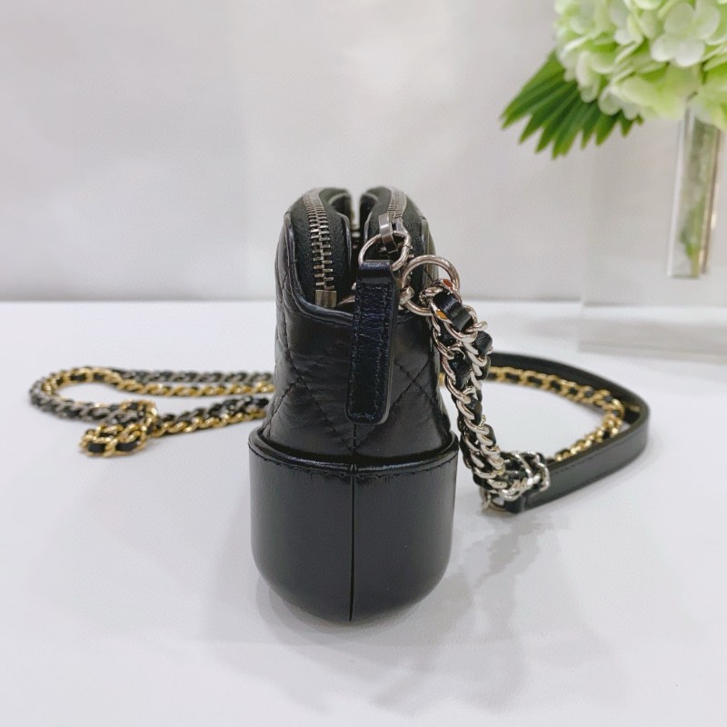 Chanel 黑金mini流浪鏈條包-3