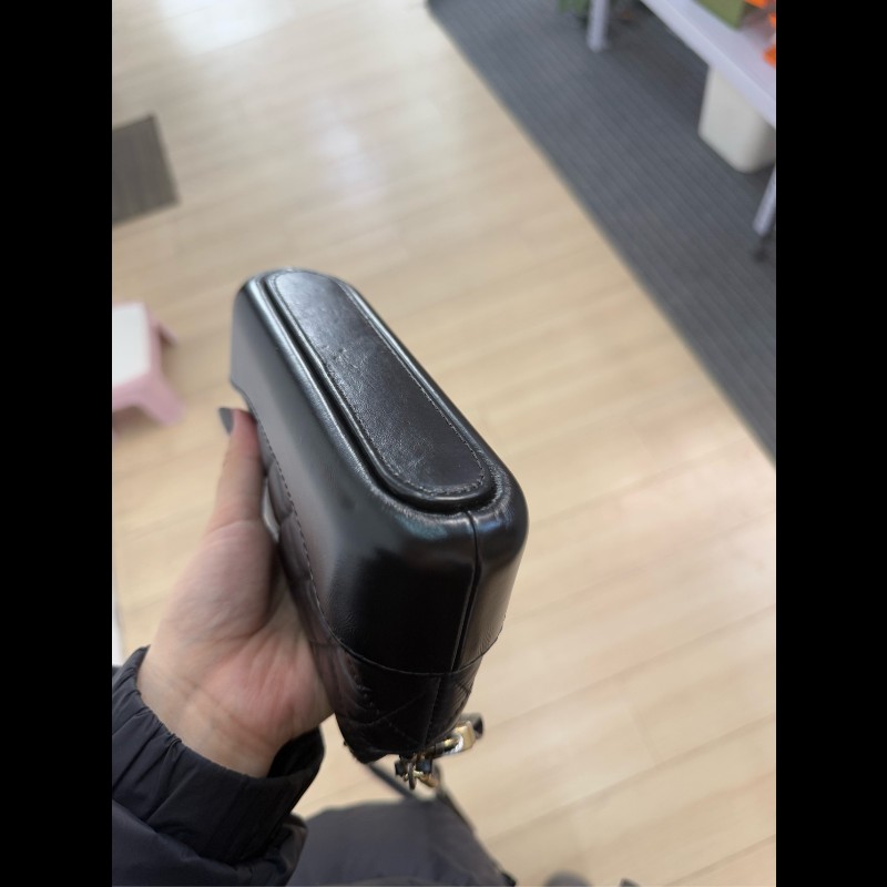 Chanel 黑金mini流浪鏈條包-19