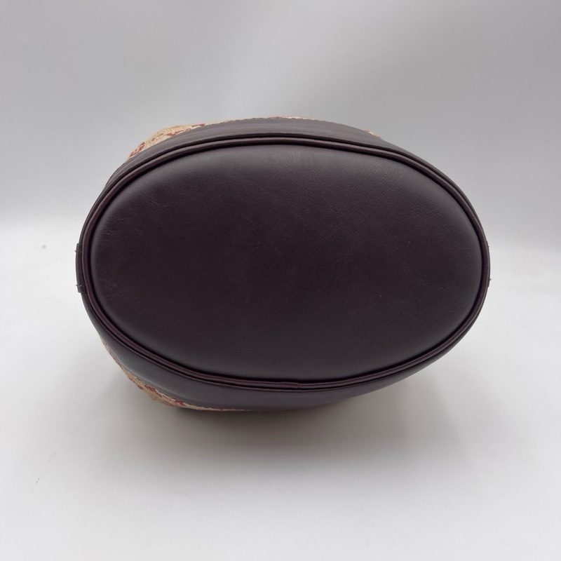 Lv树莓红丹宁牛仔小号水桶包-5