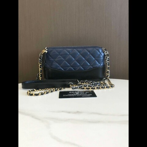 Chanel 藍拼黑mini流浪包