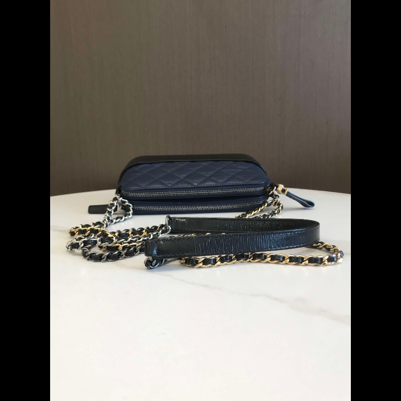Chanel 藍拼黑mini流浪包-4